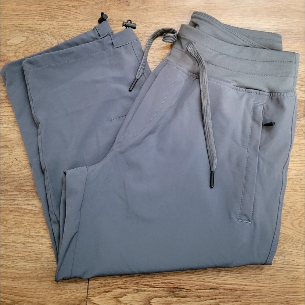 Women's Rlaged Grey Cargo Capri's SZ Medium